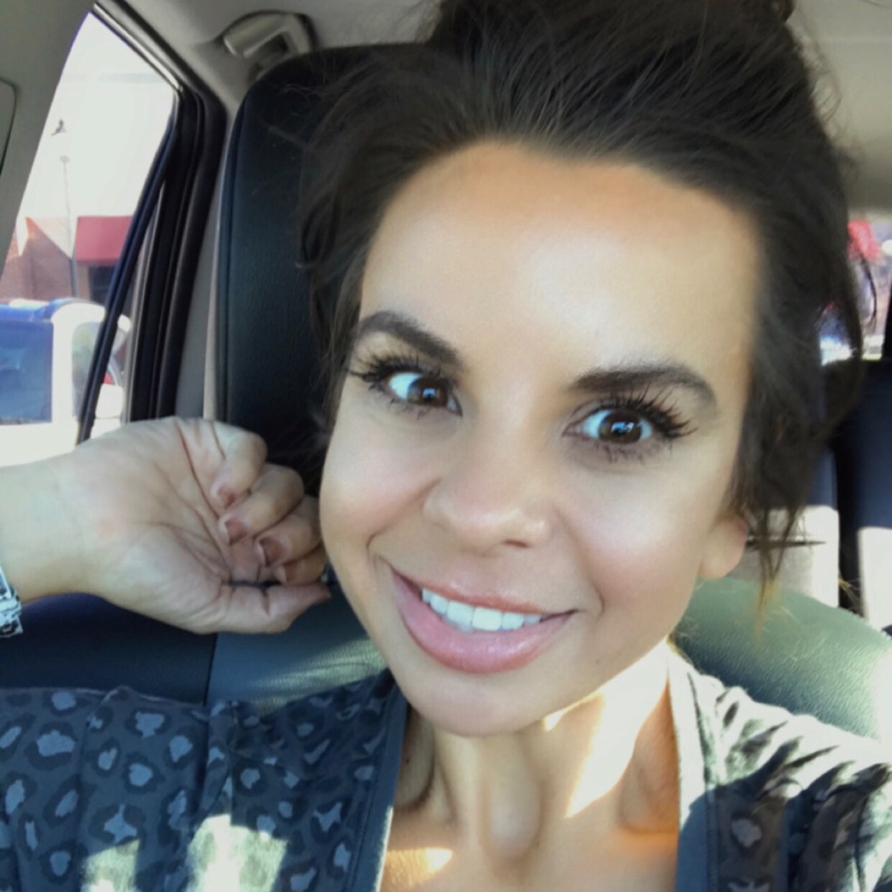 Meet your Posher, Lauren